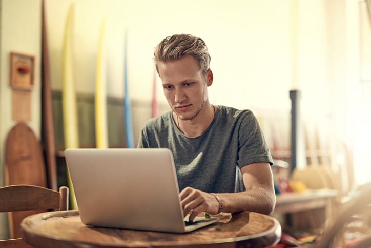 A Guy I Met Online Faked His Profile — Here’s How I Found Out