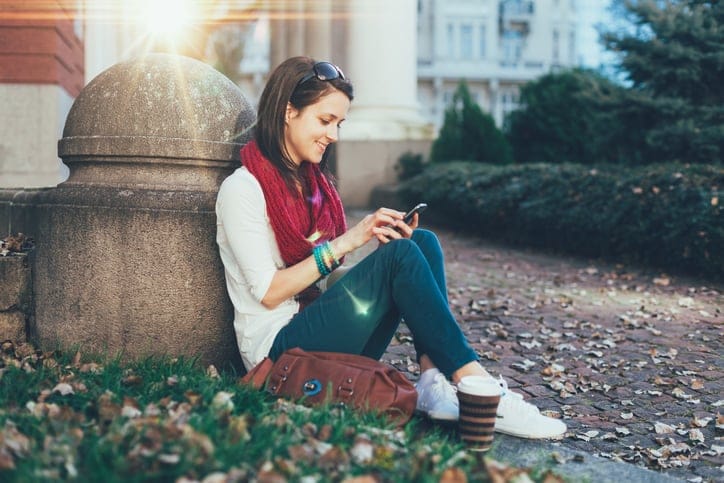 Why Do Guys Bother Using Dating Apps If They’re Not Actually Looking For A Relationship?
