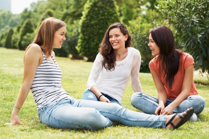 Single Vs. Married Is The New Mommy Wars & It Needs To Stop