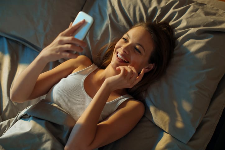 No Good Can Come From Answering His Late Night Booty Call—Turn Off Your Phone & Go Back To Sleep