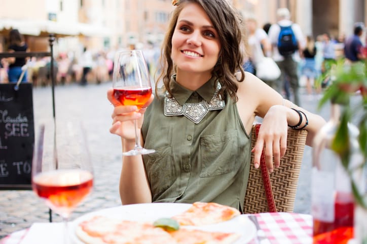I’m A Single Hopeless Romantic—Here’s How I Romance My Damn Self