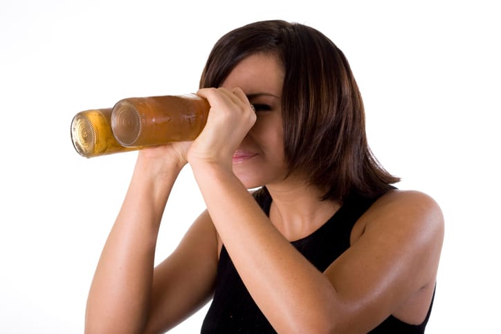 Science Says Beer Goggles Are Real, So Think Twice Before Drunk Dating