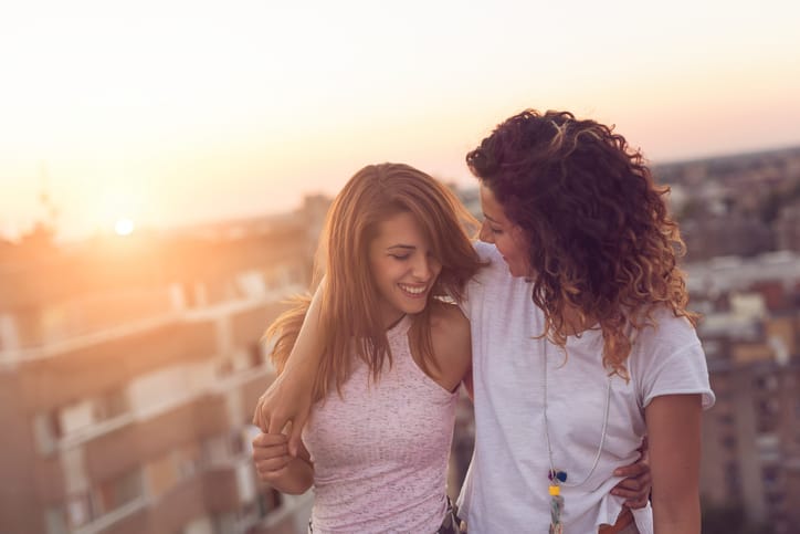 9 Simple Things I Do For My Girlfriend That She Never Experienced When Dating Men