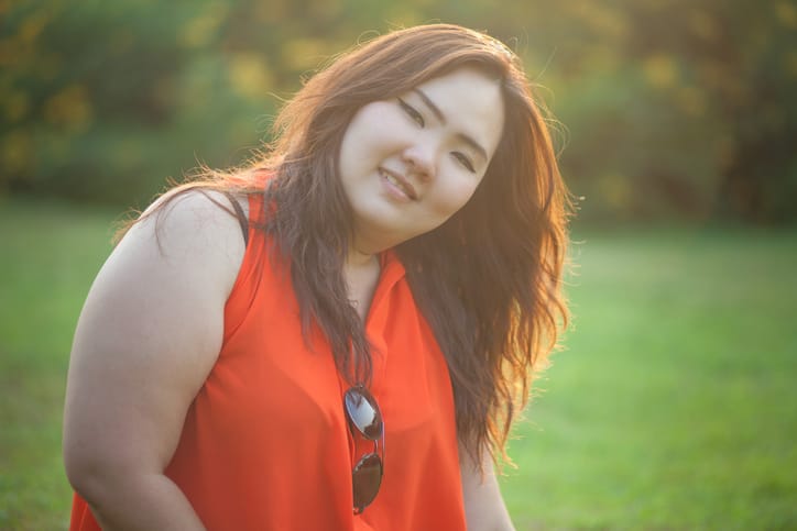I Used To Be Terrified Of Being Alone—Here’s How I Learned To Love It