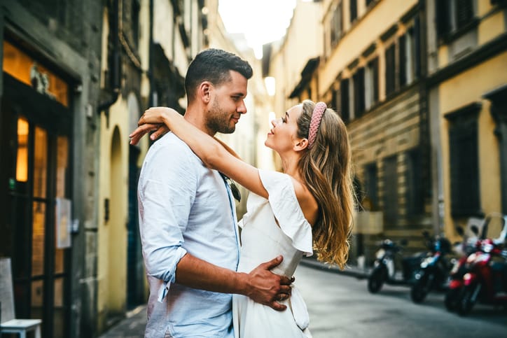 “Duty Dating” Is A Thing And You Need To Start Doing It ASAP