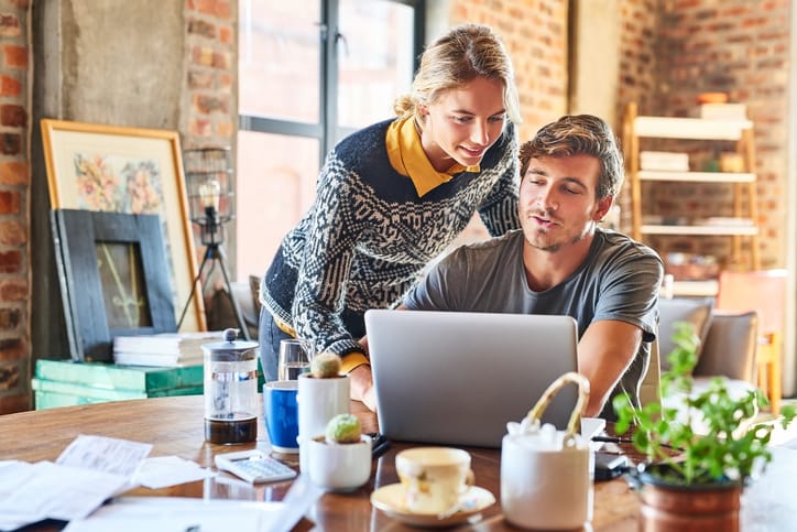I’m My Boyfriend’s Supervisor At Work—This Is How We Handle It