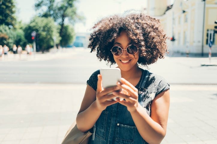 I’m Horrible At Returning Texts & It’s Killing My Love Life