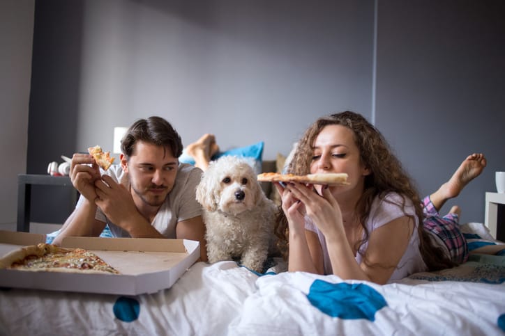 I’m An Introvert Dating An Extreme Extrovert—Here’s How We Make It Work