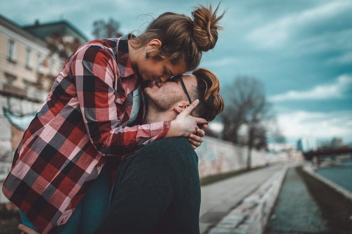 My Boyfriend Of 10 Years Still Hasn’t Proposed & I’m OK With It