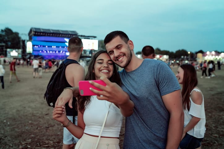 I Tried Turning My Best Friend Into My FWB & It Was Seriously Awkward