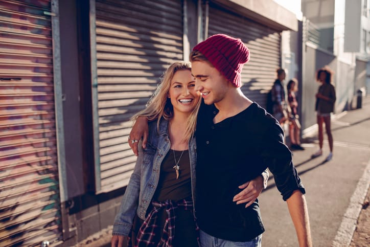 10 Signs A Guy Is Friend-Zoning You, According To A Guy