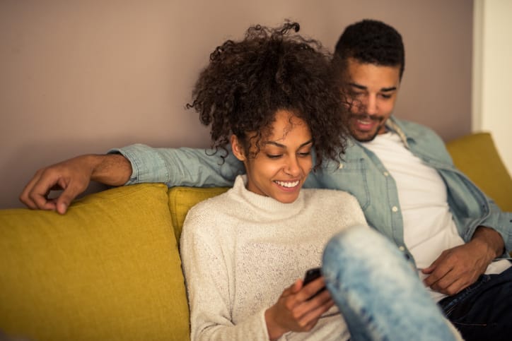 Here’s Why I Don’t Care About Making My Relationship “Facebook Official”