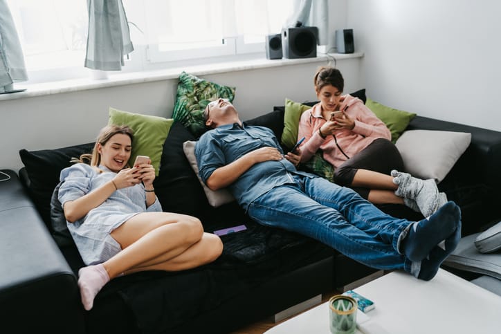 9 Reasons It’s So Hard To Make Friends In Your 30s