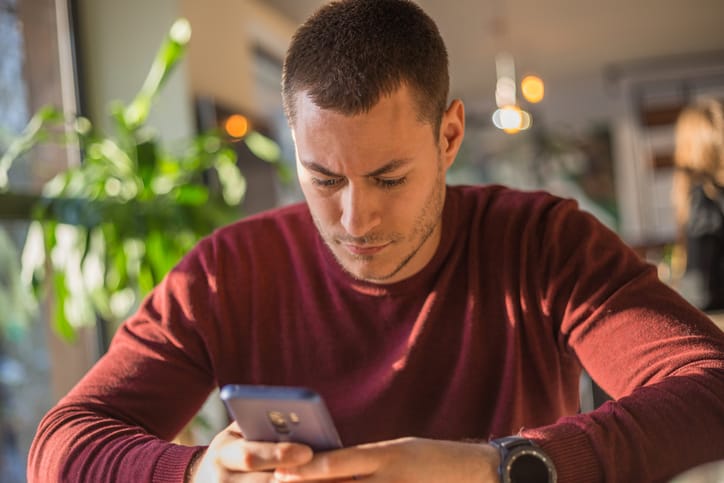 11 Signs He’s Lying About Wanting A Relationship