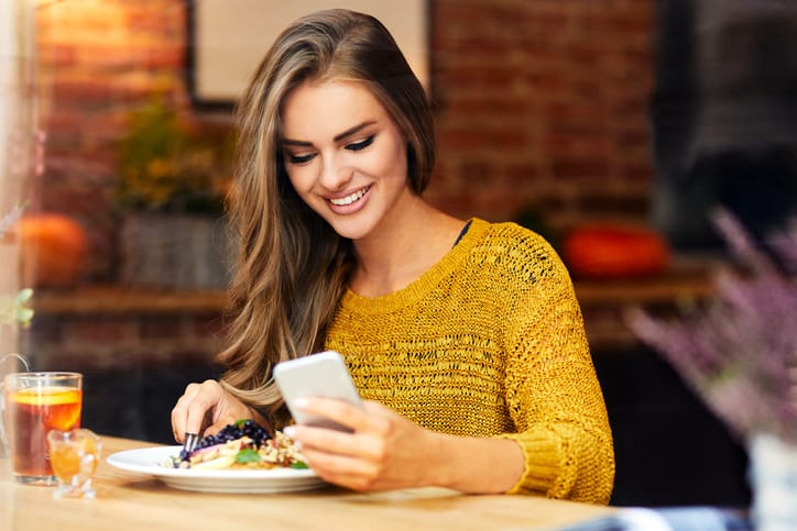 Read This Before You Reply To That Text From Your Ex