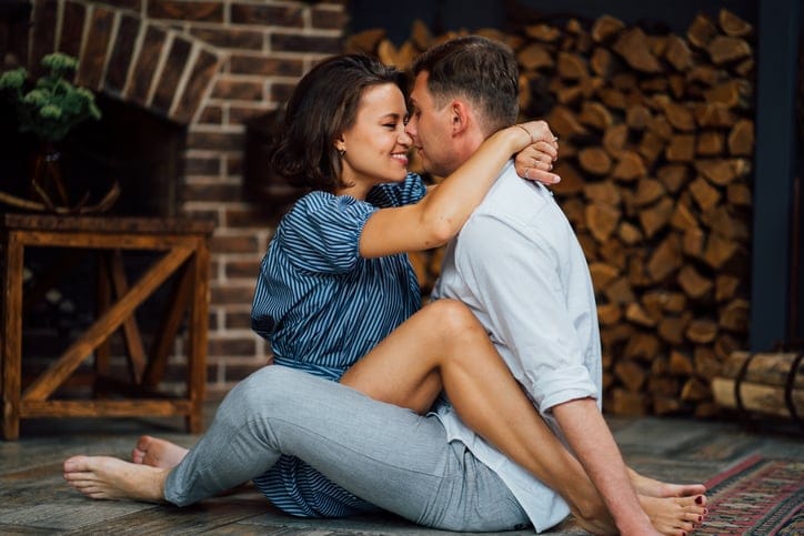 Why You’re Not Feeling An Emotional Connection During Sex