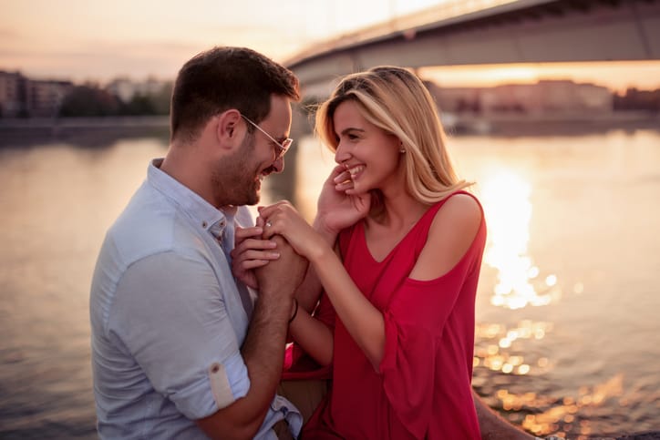 10 Signs He Loves You Even If He’s Too Scared to Say It