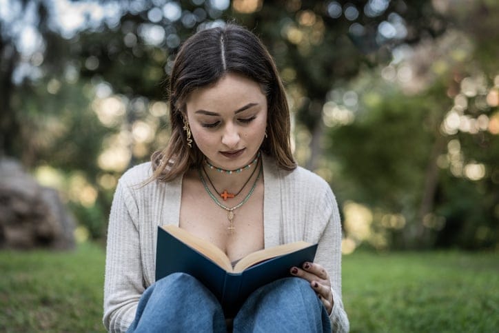 I Was Ghosted By My Best Friend — Here’s Why It Hurt So Much And How I Moved On