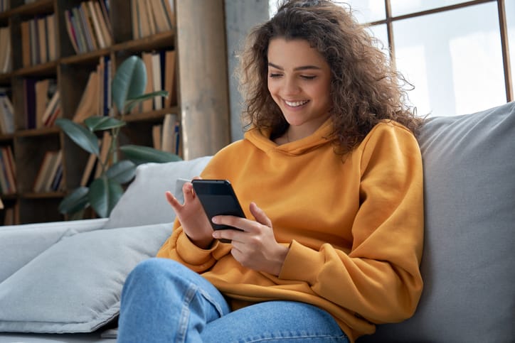 How To Get A Guy To Open Up Via Text
