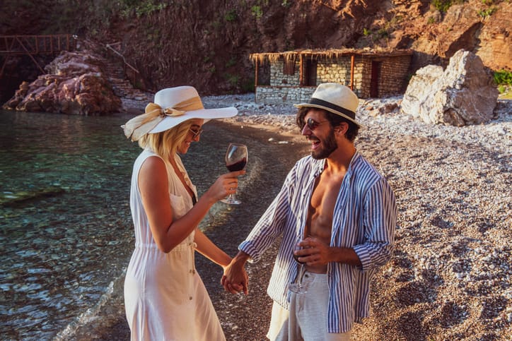 How To Flirt With A Guy Without Being Creepy