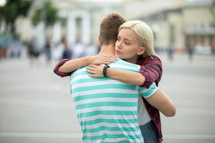 8 Signs Of A Needy Woman — Is This You?