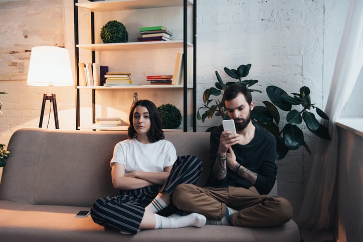 Is My Relationship Over? Signs Things Are Coming To An End