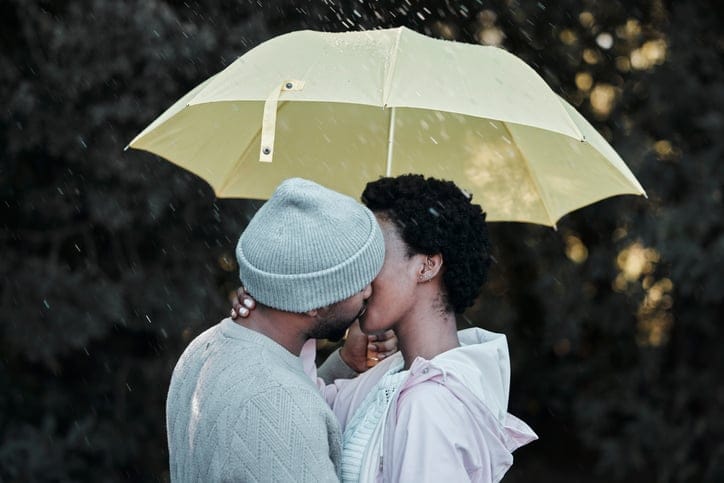 Loving Someone And Being In Love With Them Are Not The Same: Here’s The Difference