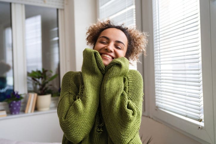 9 Attractive Qualities Women Have That Make Them Hot As Hell