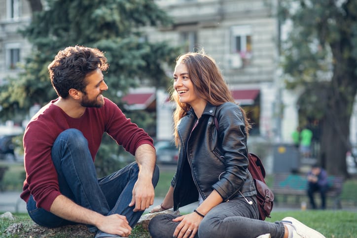 What To Do On A First Date To Win Someone Over