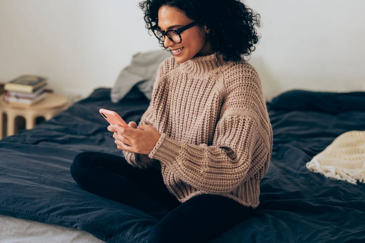 How To Create Sexual Tension With A Guy Over Text