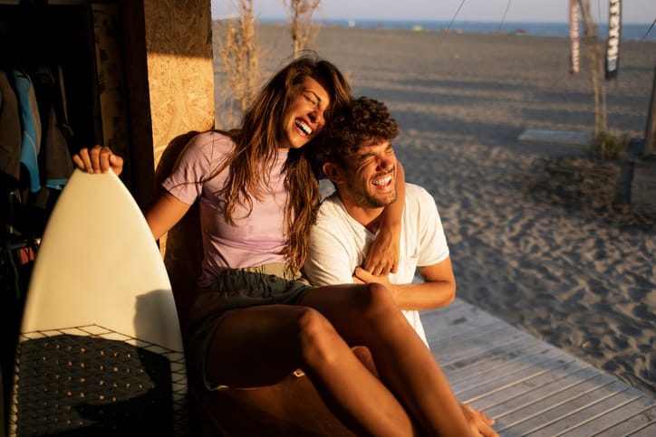 How To Know If A Girl Likes You (Even If She Says She Doesn’t)