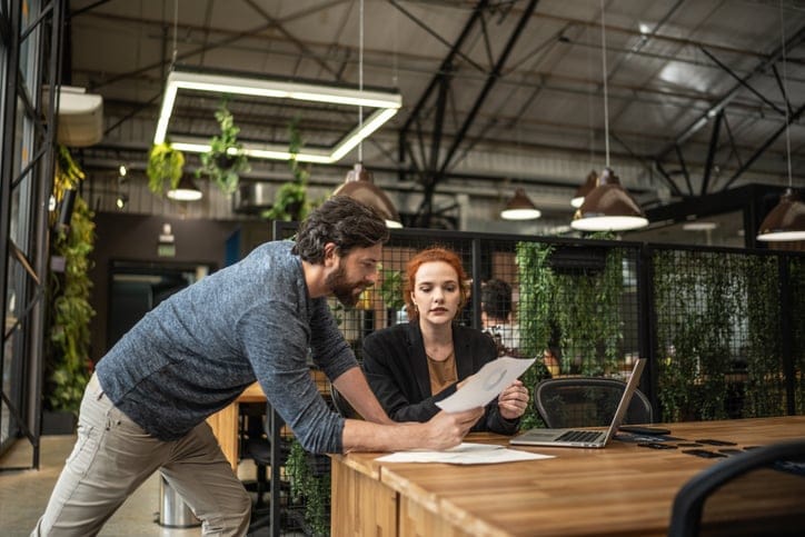 20 Signs Of A Condescending Person (And How To Deal With Them)