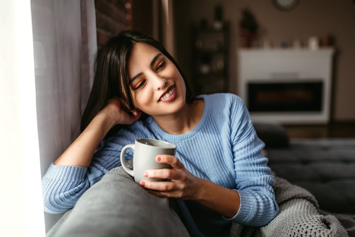 Flying Solo & Loving It: 11 Traits Of People Who Stay Single By Choice