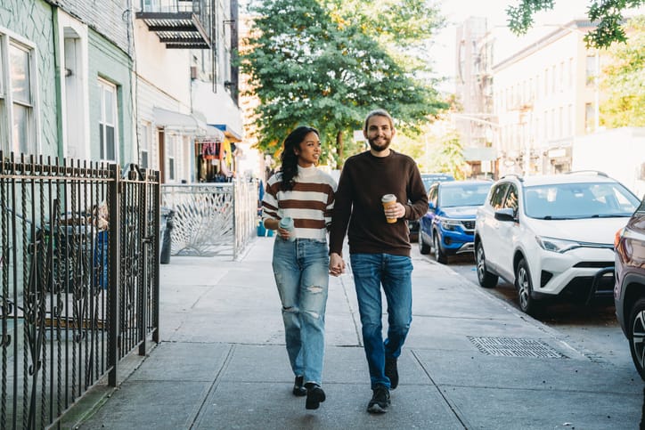 10 Unmistakable Signs You’re Dating A Respectful Man (And Not Just A Charmer)