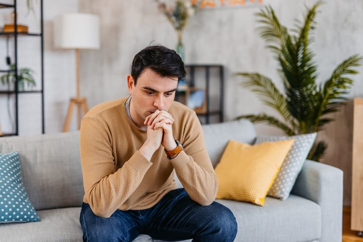 19 Things Men Do In Relationships When They Have Low Self Esteem