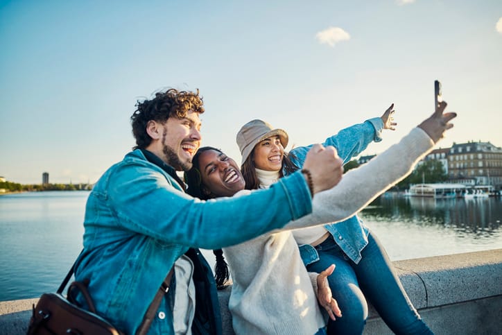13 Things Gen Z Does That Drive Everyone Else Wild