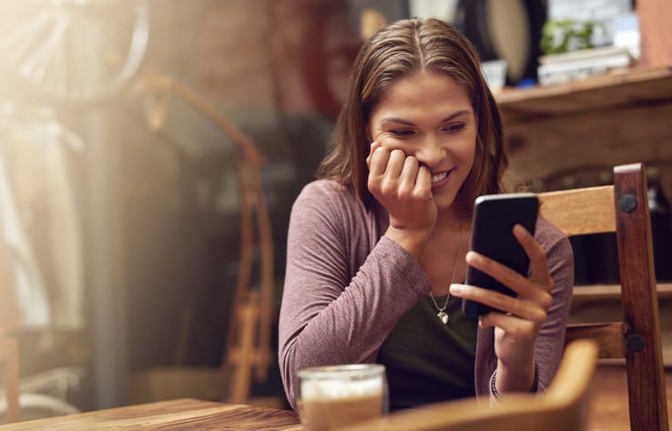 10 Situations Where You Should Definitely Make The First Move