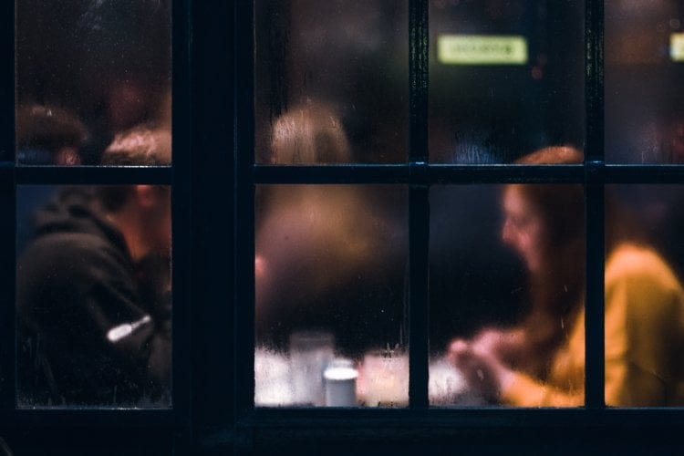 A Guy Took Me On A Dining-In-The-Dark Date And It Was Comically Terrible