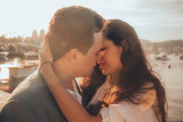 10 Signs Your Partner Isn’t As Committed To The Relationship As You Are