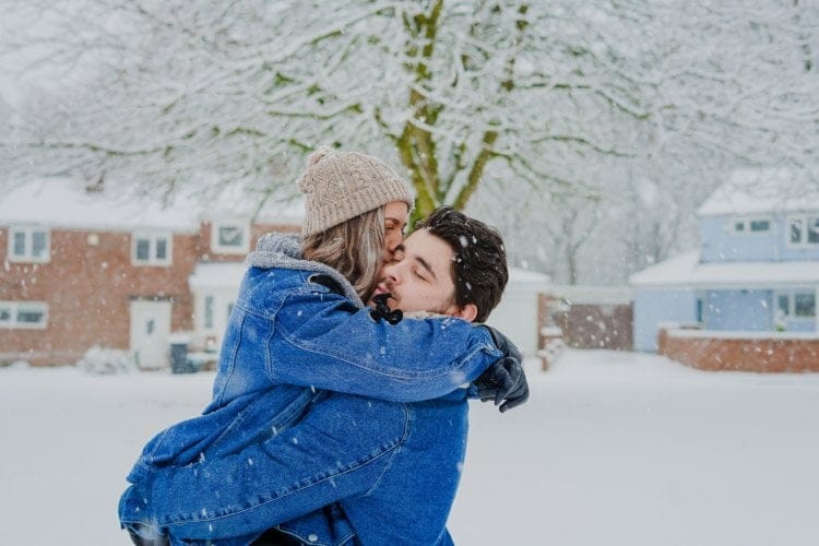 I Slept With My Best Friend & Instead Of Ruining Our Friendship, It Made It Even Better
