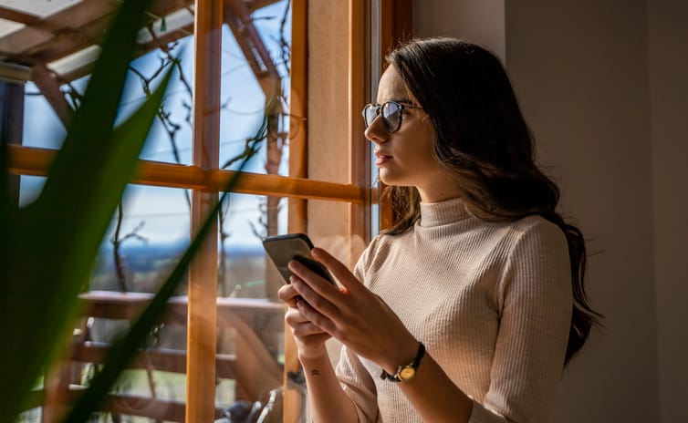 10 Ways To Weed Out Guys Who Aren’t Worth Your Time On Dating Apps