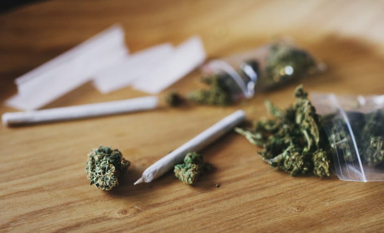 If You’re Still Smoking Weed At 30, Scientists Have Bad News For You