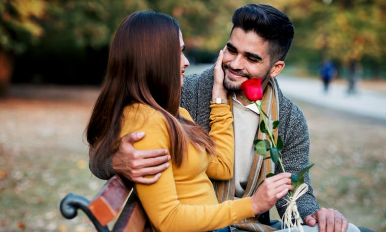 A Guy Shares 9 Signs He Loves You But Is Afraid Of Getting Hurt