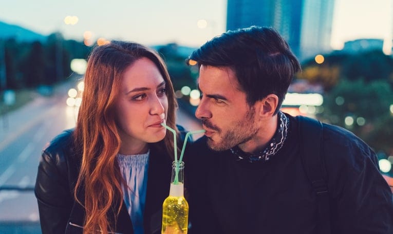 Women Who Ditch Their Friends For A Boyfriend Suck