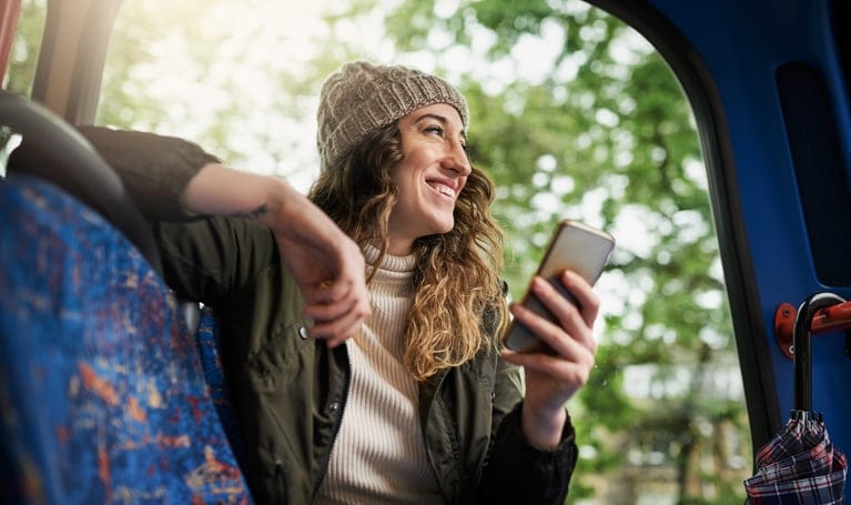 The ‘Monet Effect’: Why Texting Too Much Before The First Date Is A Huge Mistake