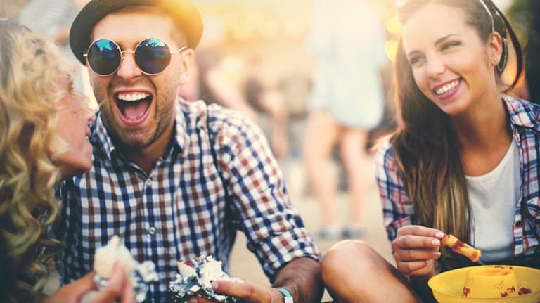 7 Reasons Every Girl Should Date An Asshole