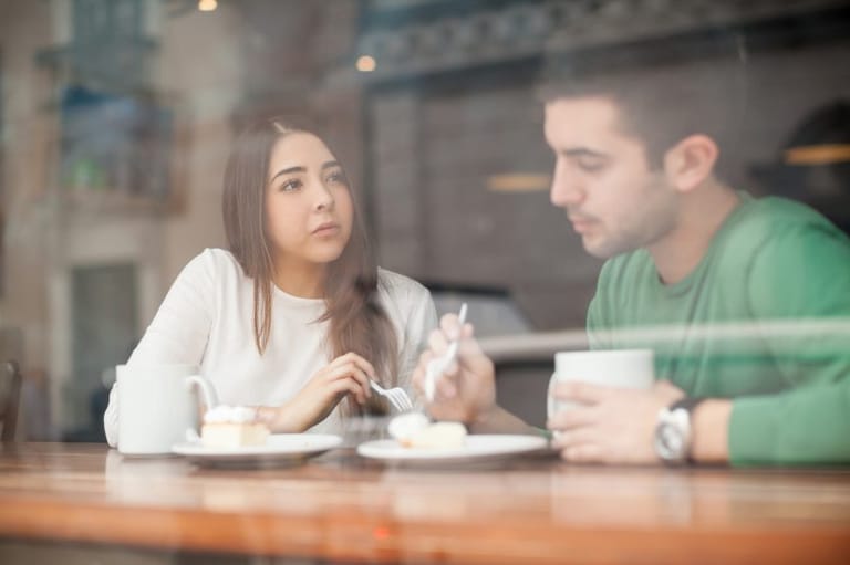 couple coffee shop fight