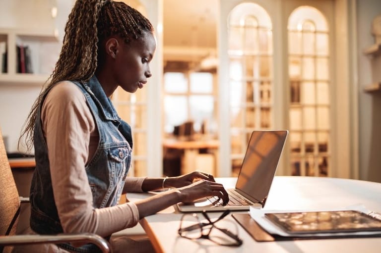 You Deserve a Raise! Here’s How to Ask For It