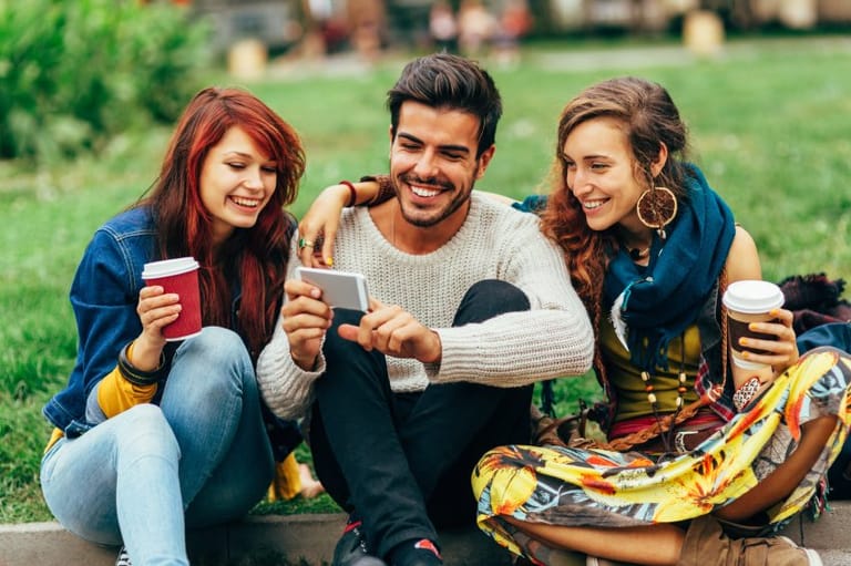 What Being A Third Wheel Has Taught Me About Love