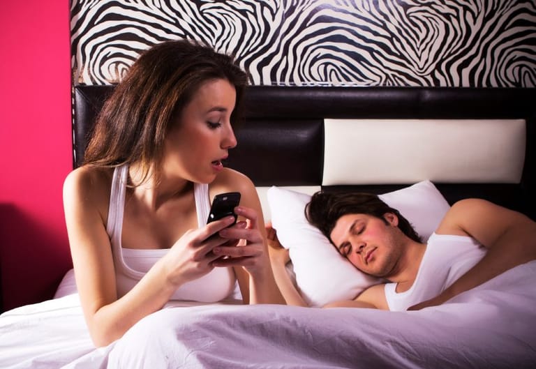 Why You Need To Stop Being The Jealous Girlfriend